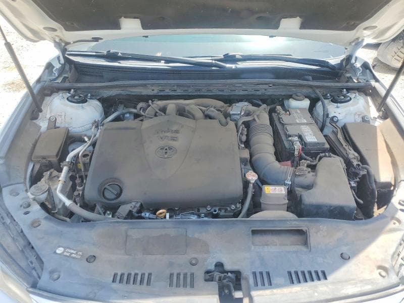 2019 TOYOTA AVALON LIMITED 11