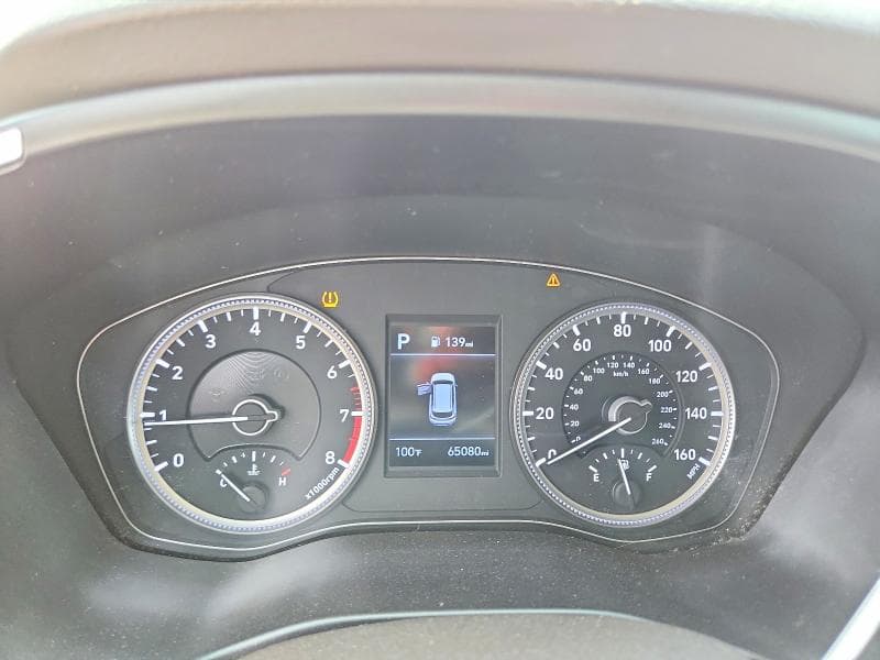 2019 HYUNDAI SANTA FE SE 9