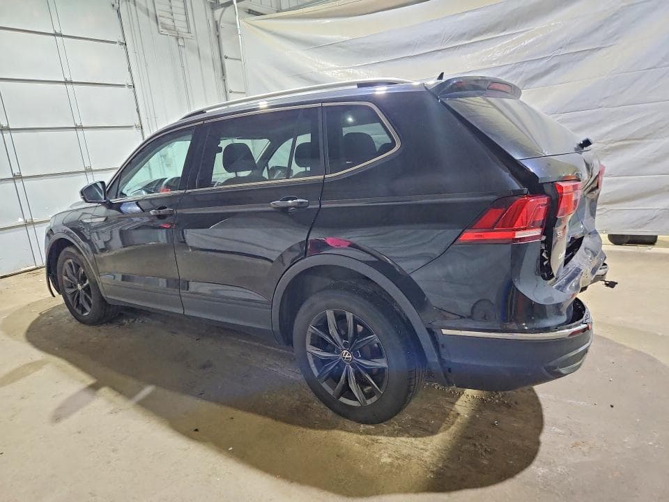 2022 VOLKSWAGEN TIGUAN SE 2