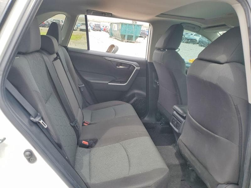 2023 TOYOTA RAV4 XLE 10