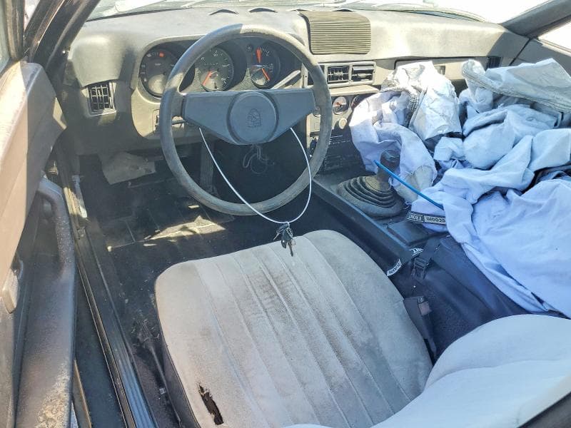 1977 PORSCHE 924 8