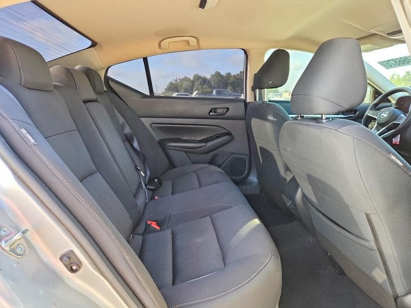2023 NISSAN ALTIMA SV 10