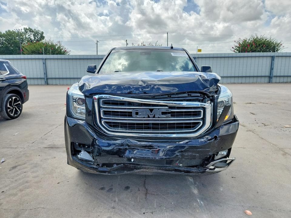 2017 GMC YUKON SLT 5