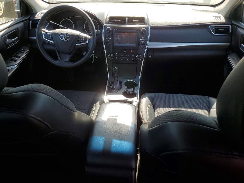 2017 TOYOTA CAMRY SE 8