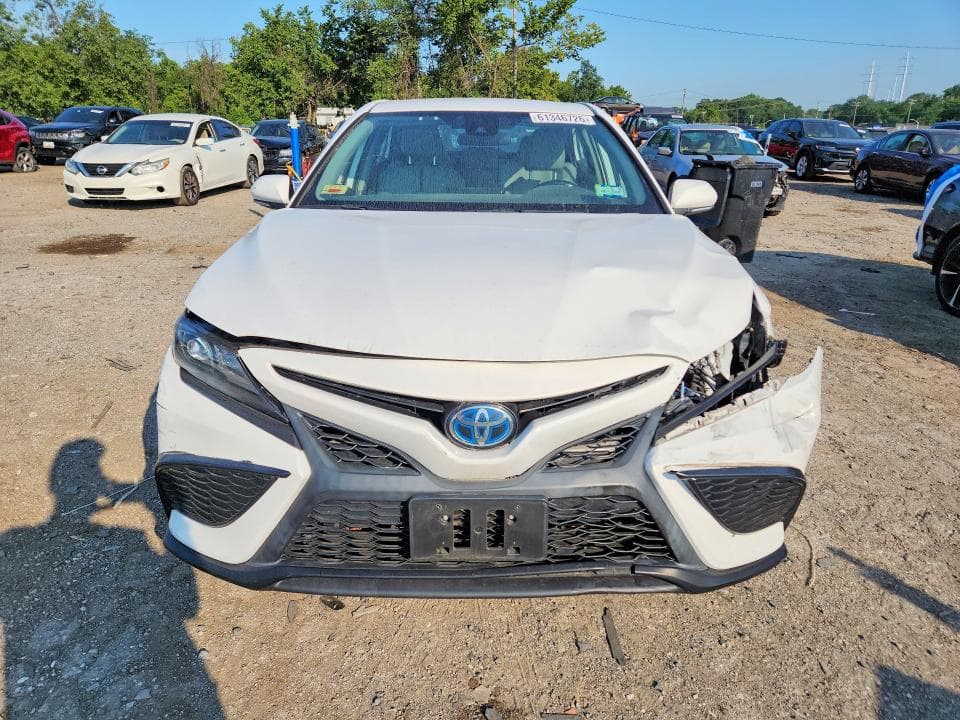 2022 TOYOTA CAMRY HYBRID SE 5