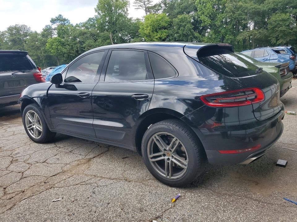2017 PORSCHE MACAN 2