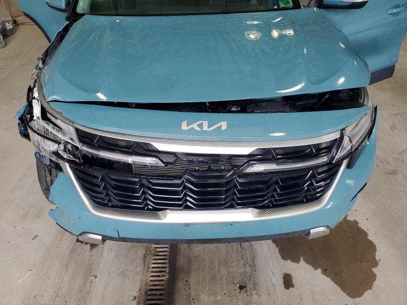 2025 KIA SELTOS EX 12