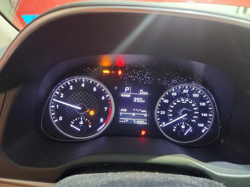 2019 HYUNDAI ELANTRA SE 9