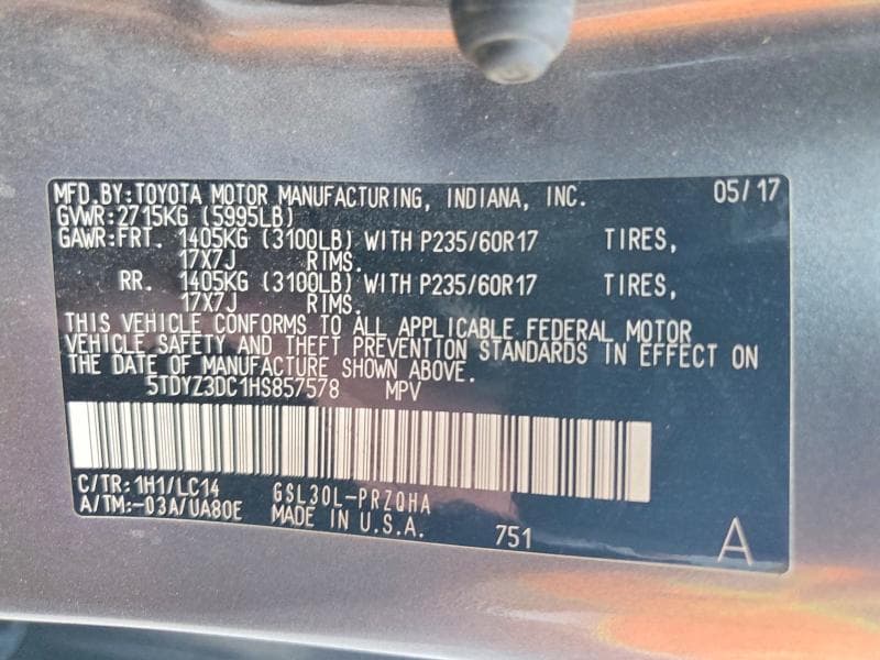 2017 TOYOTA SIENNA XLE PREMIUM 8-PASSENGER 13