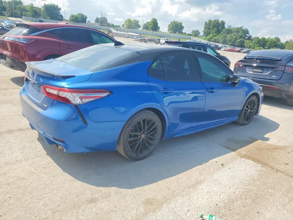 2018 TOYOTA CAMRY XSE V6 3