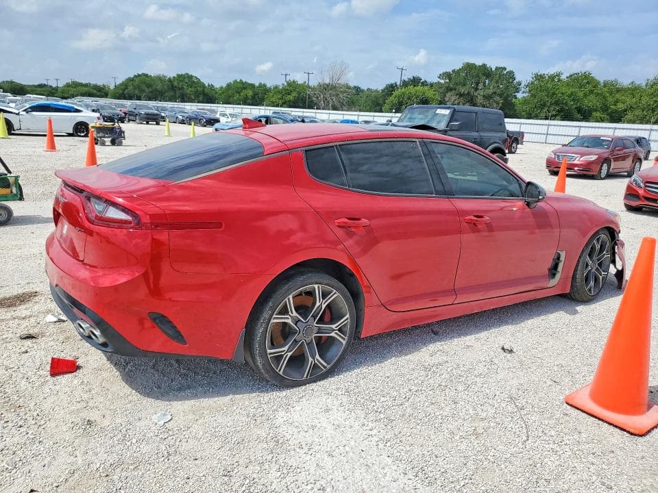 2018 KIA STINGER GT2 3