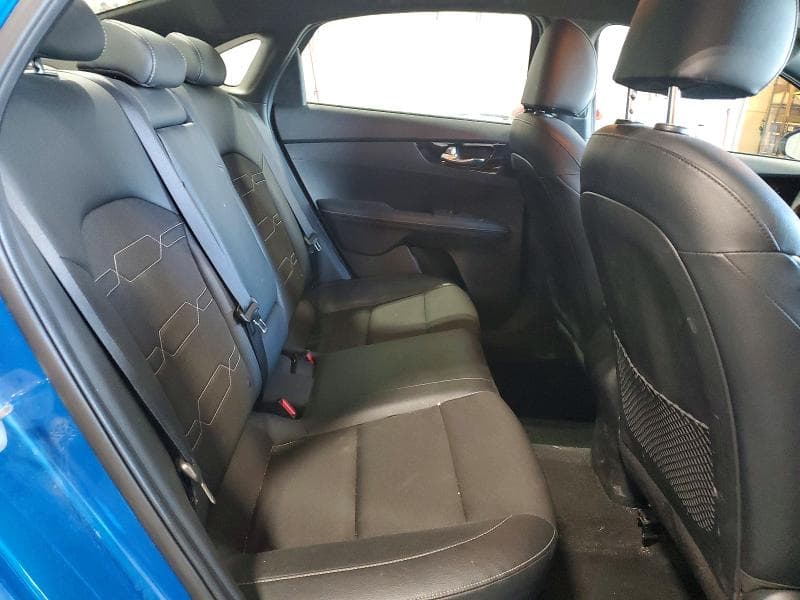 2023 KIA FORTE GT LINE 10