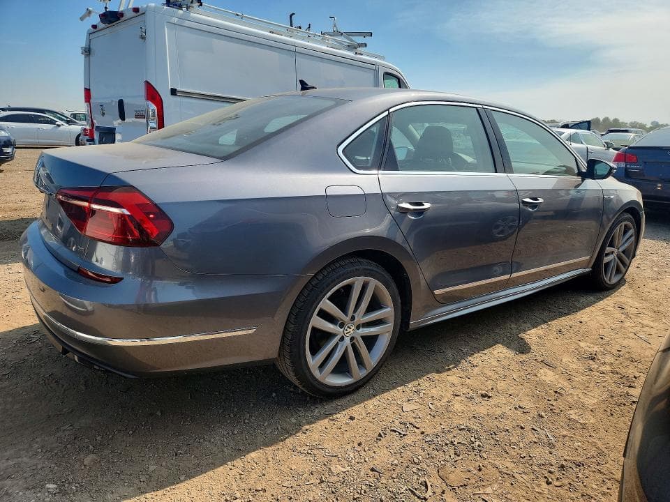 2017 VOLKSWAGEN PASSAT R-LINE 3