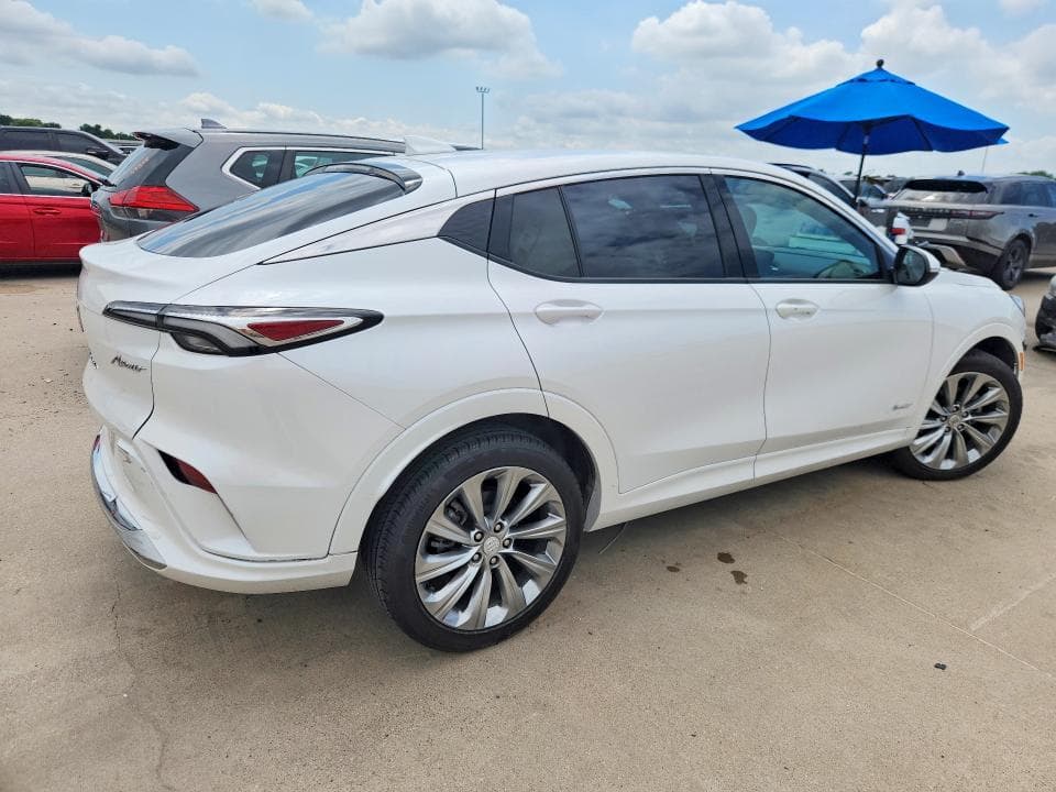 2024 BUICK ENVISTA AVENIR 3