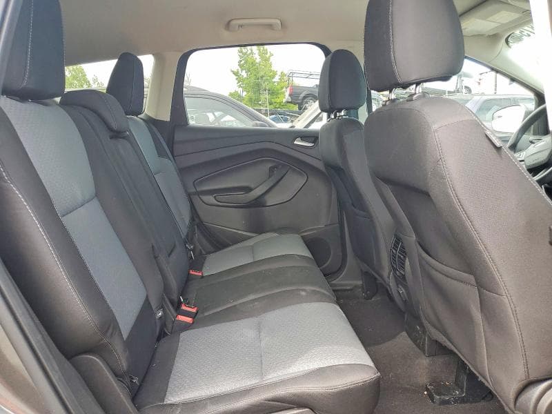 2017 FORD ESCAPE SE 11