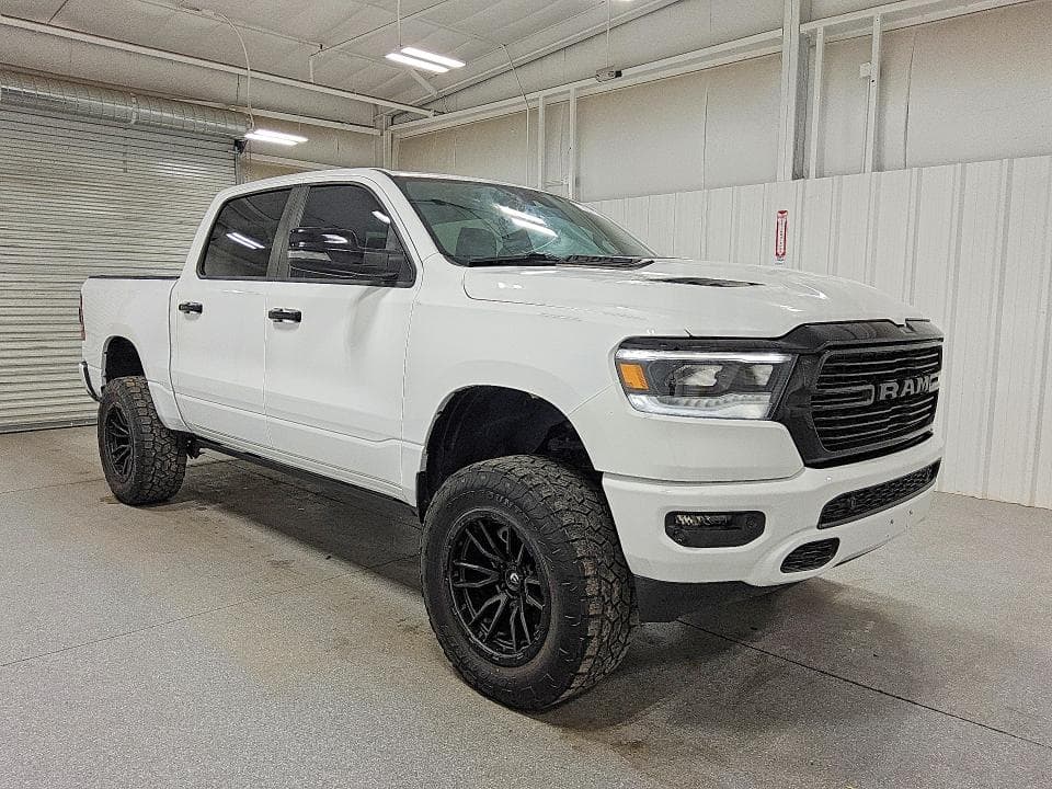 2024 RAM 1500 LARAMIE 4
