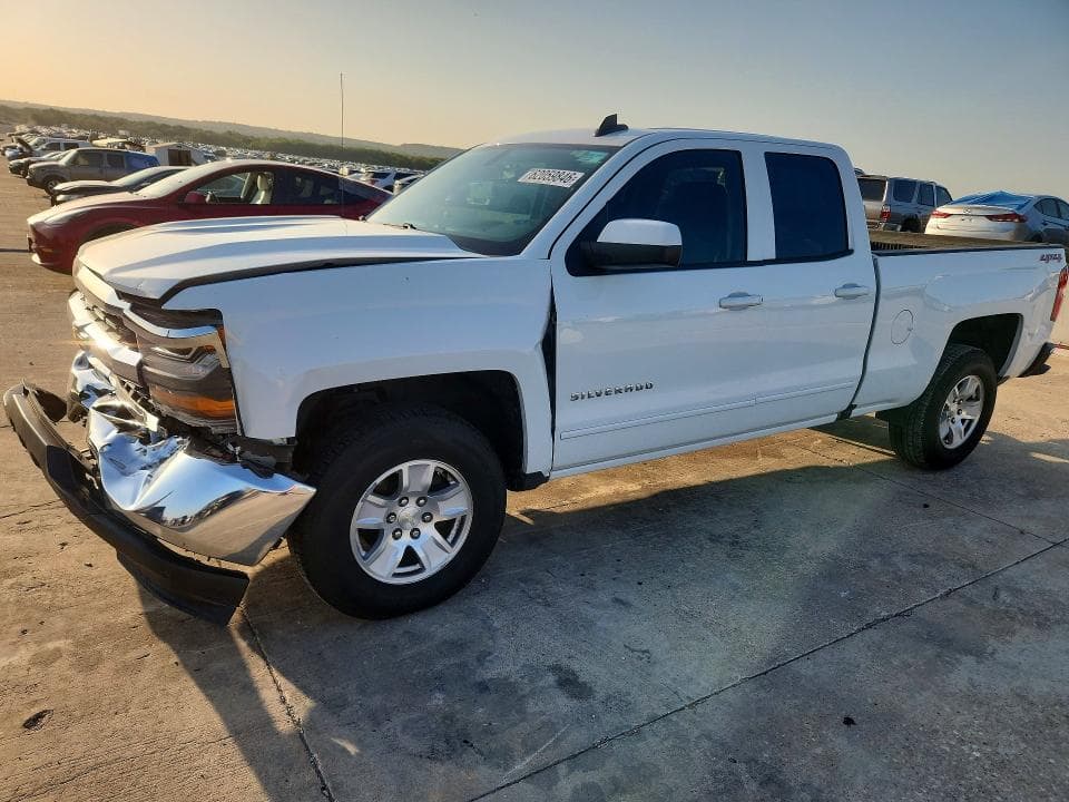 2019 CHEVROLET SILVERADO LD K1500 LT - 1