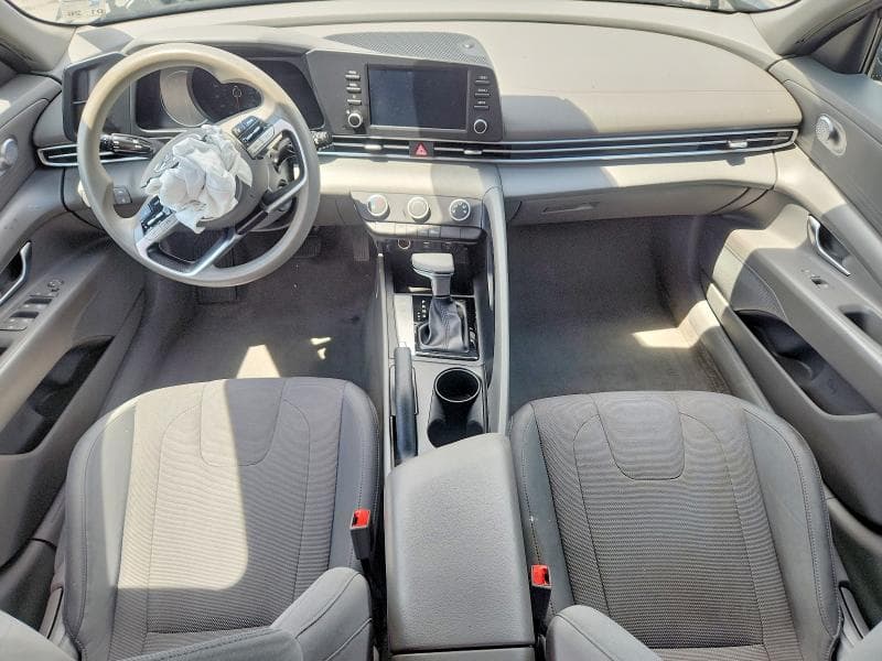 2021 HYUNDAI ELANTRA SE 8