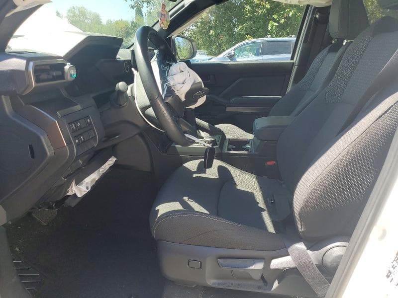 2025 TOYOTA 4RUNNER SR5 7