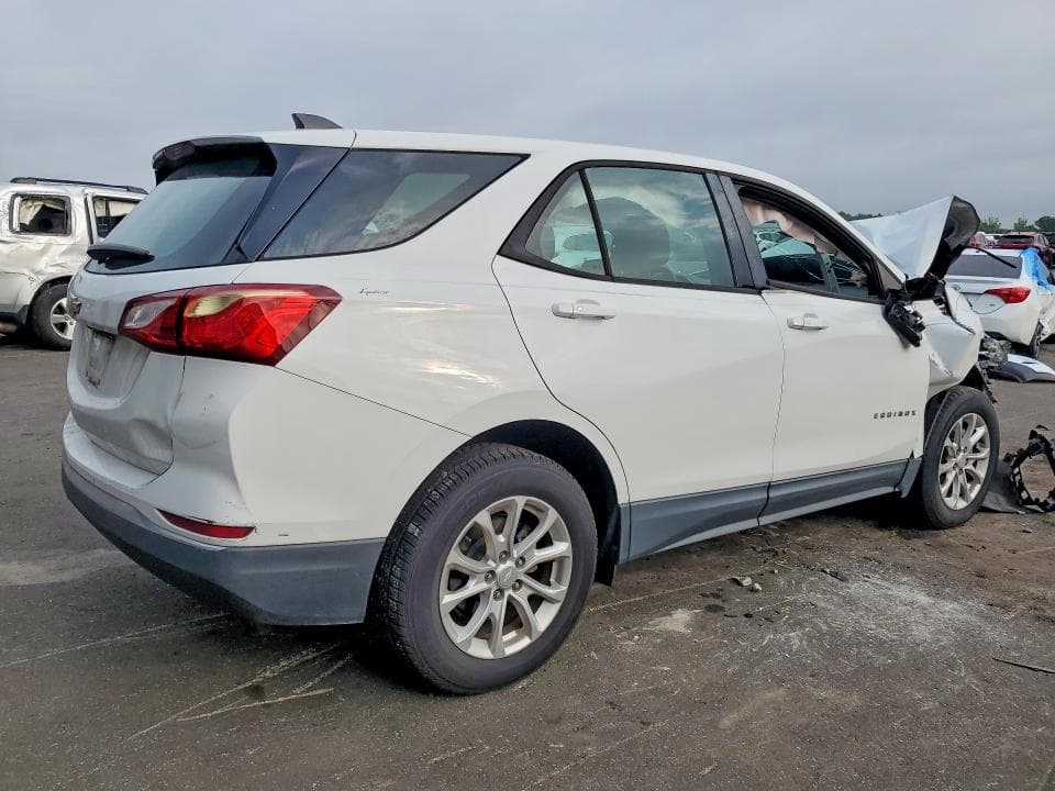 2018 CHEVROLET EQUINOX LS 3