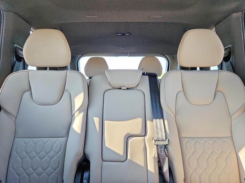 2025 VOLVO XC90 CORE 10