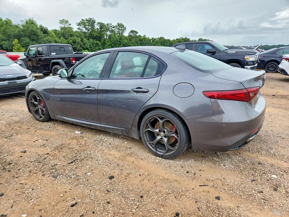 2018 ALFA ROMEO GIULIA TI 2