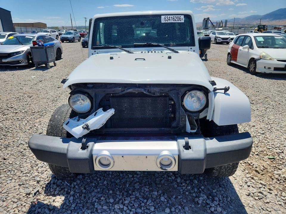 2018 JEEP WRANGLER UNLIMITED SAHARA 5