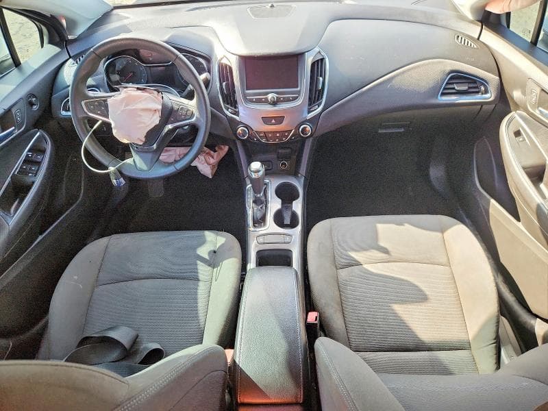 2019 CHEVROLET CRUZE LT 8