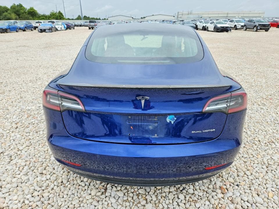 2018 TESLA MODEL 3 6
