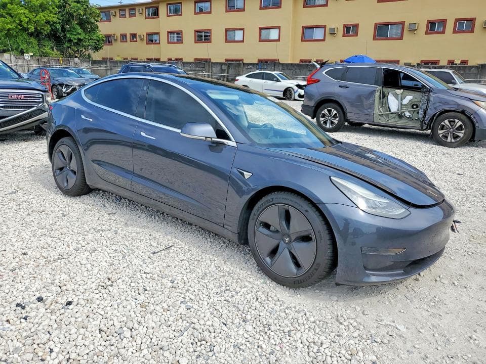 2020 TESLA MODEL 3 4