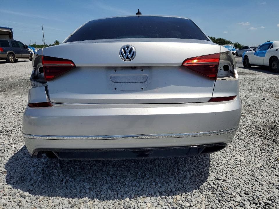 2018 VOLKSWAGEN PASSAT S 6