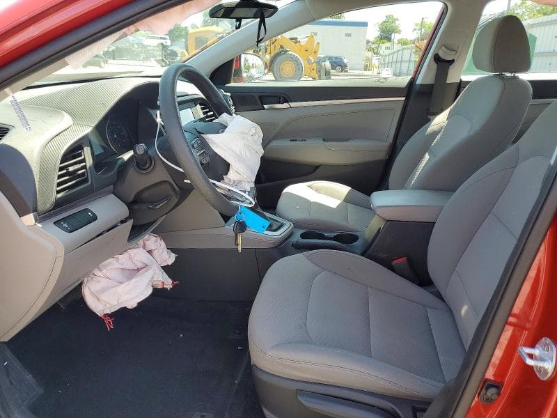 2019 HYUNDAI ELANTRA SE 7