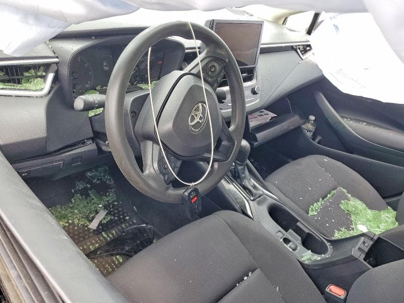2024 TOYOTA COROLLA LE 8