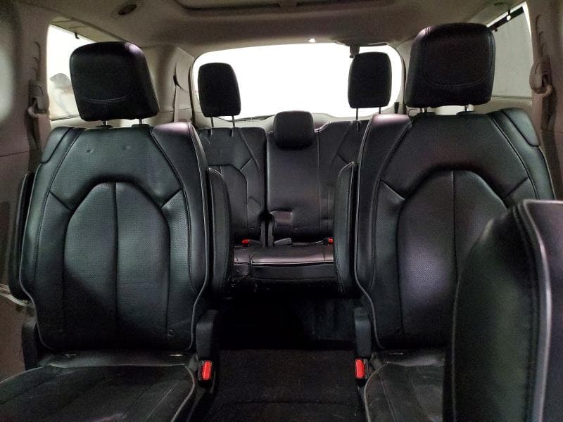 2019 CHRYSLER PACIFICA LIMITED 10