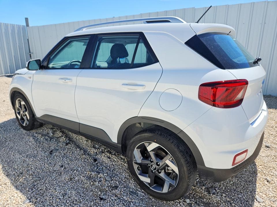 2026 HYUNDAI VENUE SEL 2
