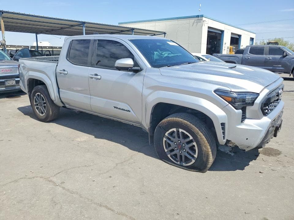 2024 TOYOTA TACOMA TRD SPORT 4