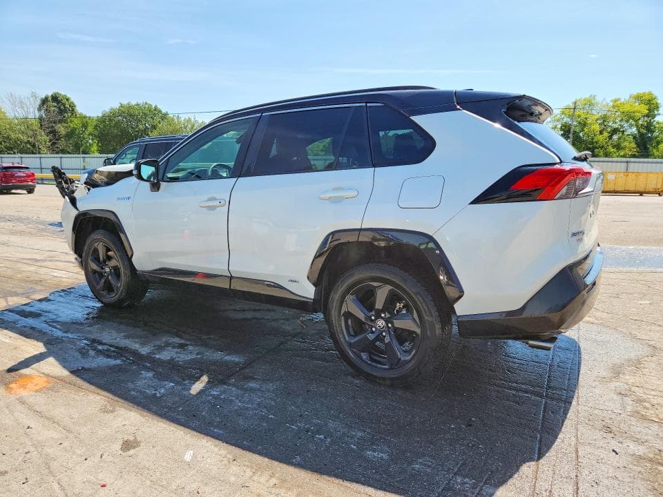 2021 TOYOTA RAV4 XSE 2