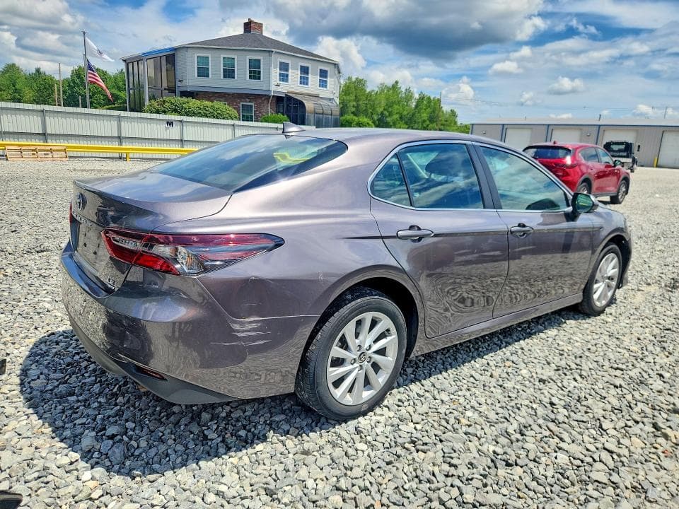 2024 TOYOTA CAMRY LE 3