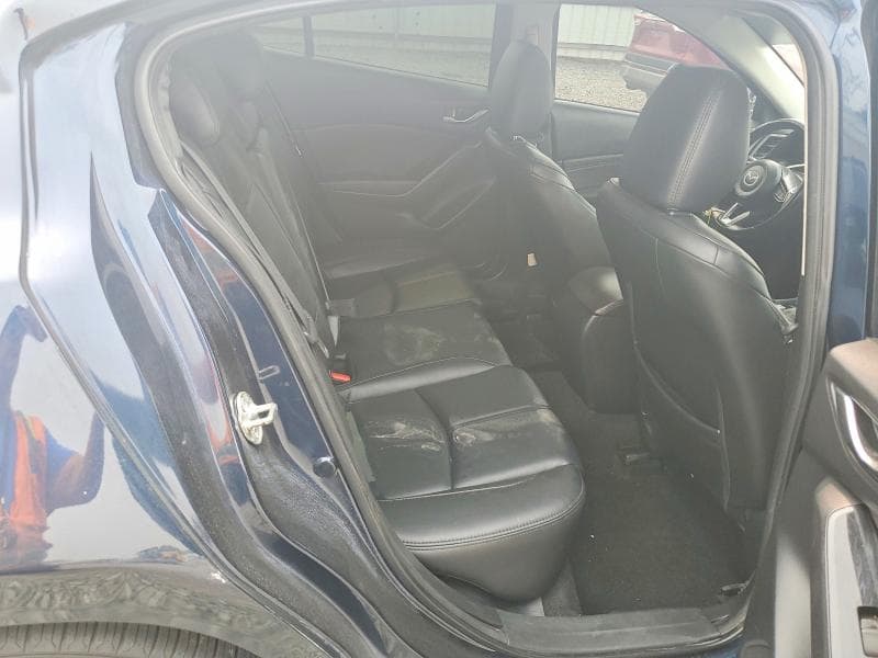 2017 MAZDA 3 11