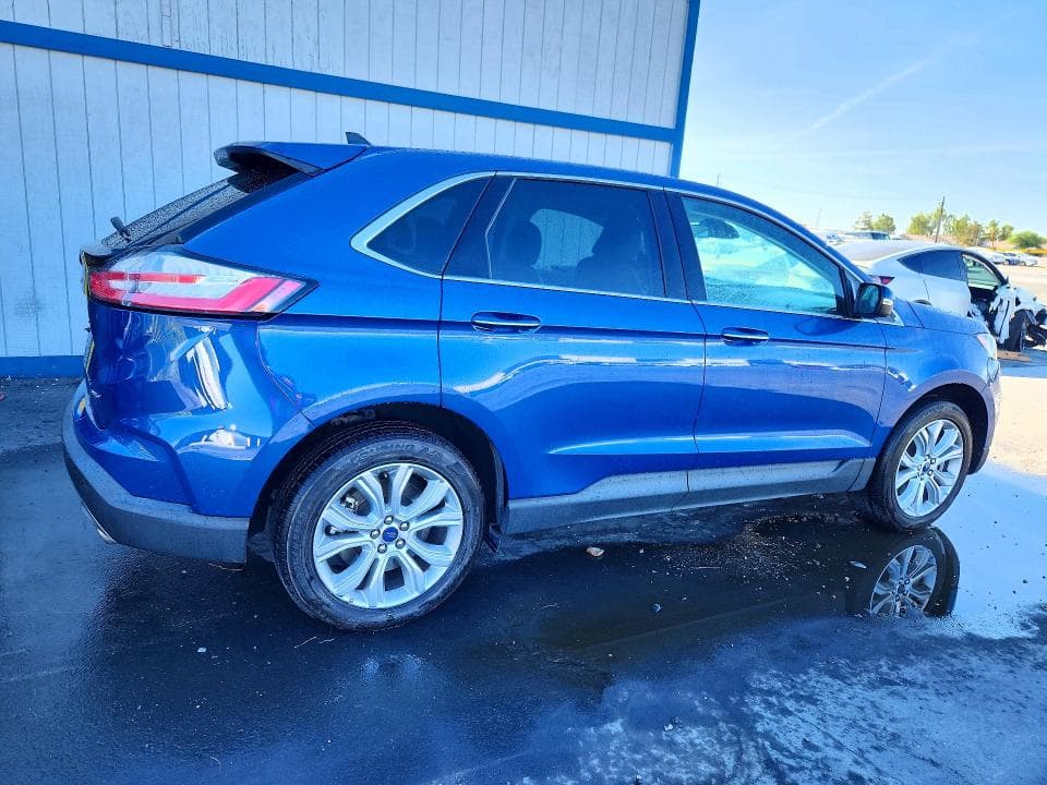 2022 FORD EDGE TITANIUM 3