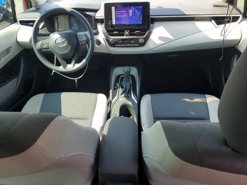 2025 TOYOTA COROLLA LE 8