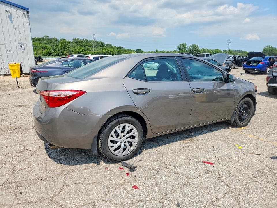 2018 TOYOTA COROLLA LE 3