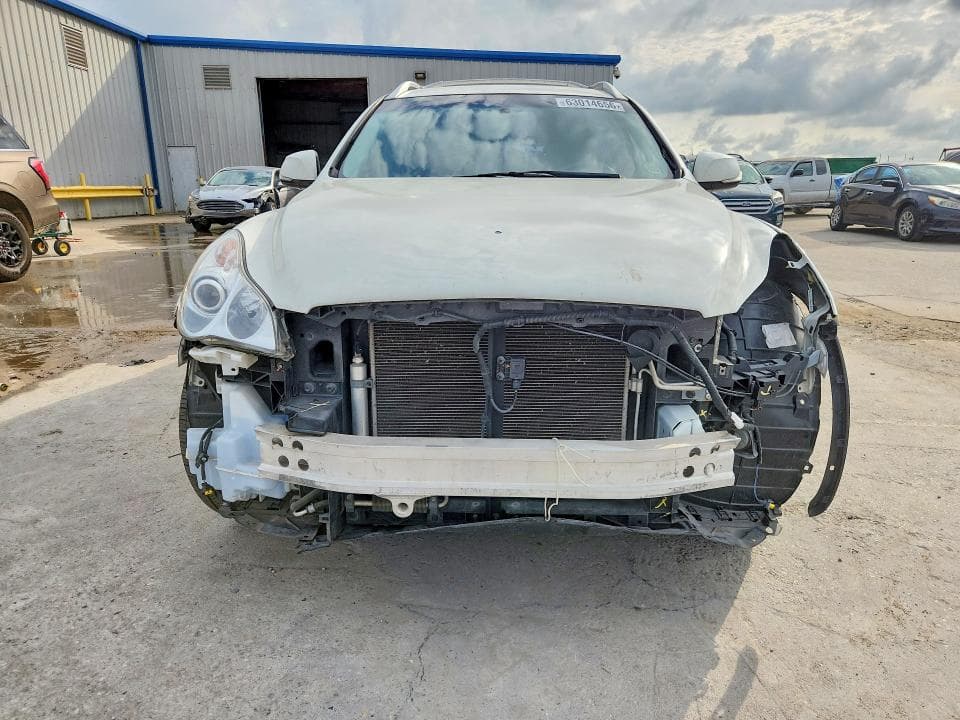 2017 INFINITI QX50 BASE 5