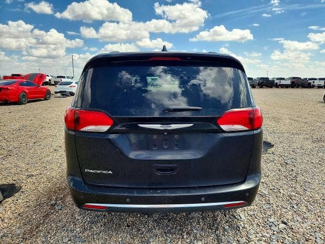 2019 CHRYSLER PACIFICA TOURING L 6