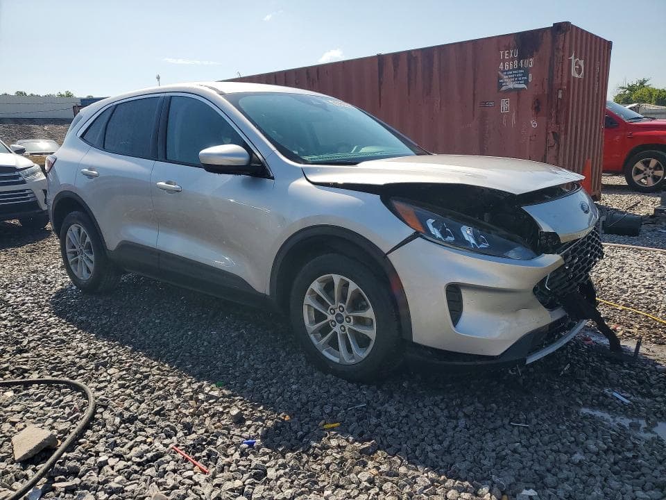 2020 FORD ESCAPE SE 4