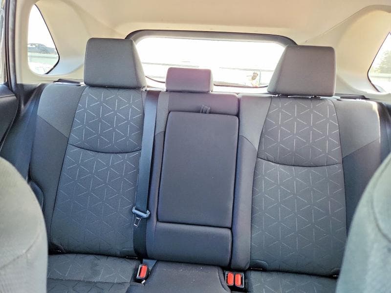2021 TOYOTA RAV4 XLE 10