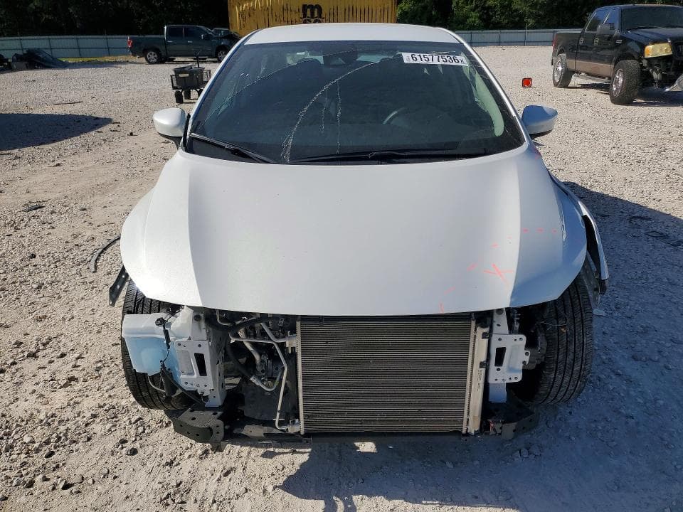2024 NISSAN VERSA SV 5