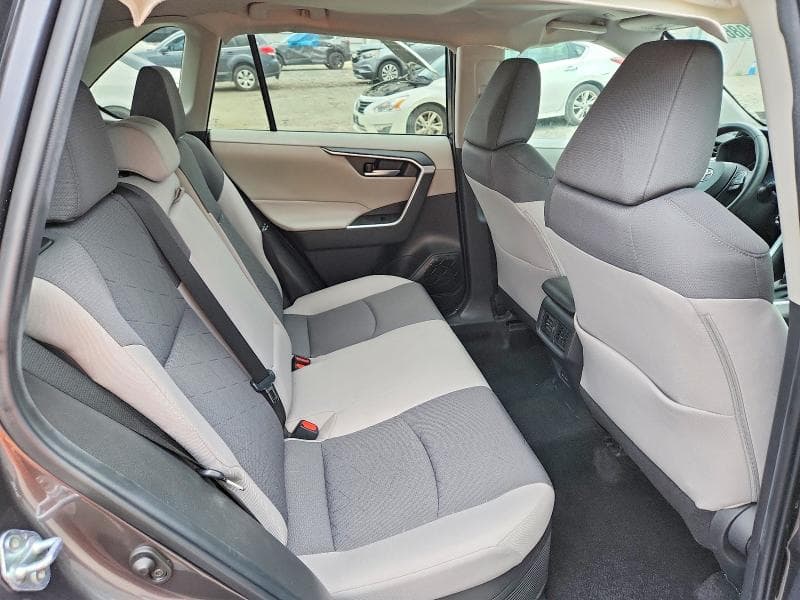 2024 TOYOTA RAV4 HYBRID XLE 11