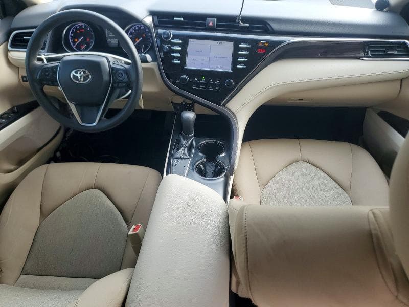 2018 TOYOTA CAMRY LE 8
