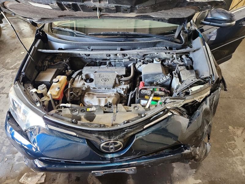 2018 TOYOTA RAV4 XLE 11